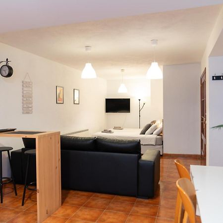 Espacio Tipo Estudio Completo, Totalmente Privado E Independiente Erandio Eksteriør billede