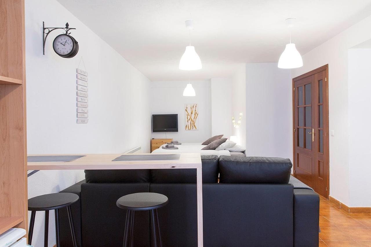 Espacio Tipo Estudio Completo, Totalmente Privado E Independiente Erandio Eksteriør billede